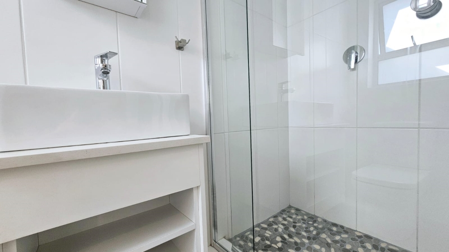 To Let 3 Bedroom Property for Rent in Hartenbos Central Western Cape